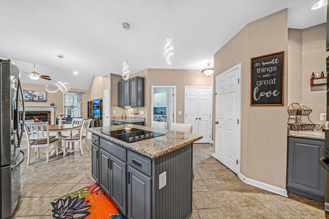 Building Photo - 4 Bedroom 4 Bath culdesac home in the Hart...