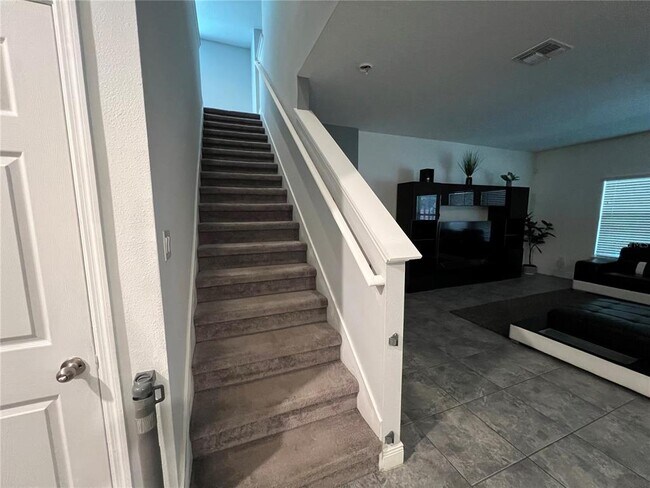 Building Photo - 5240 Landmark Dr