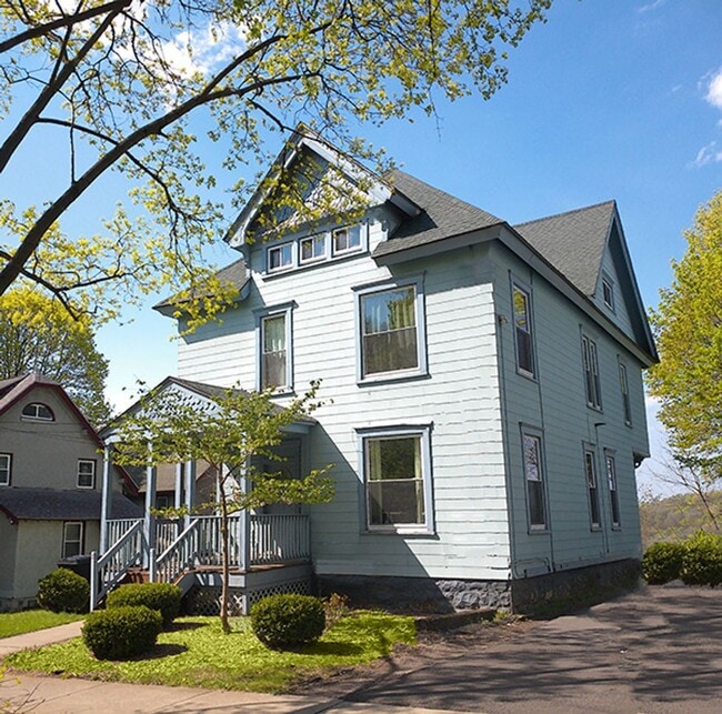 Building Photo - 1311 Madison St