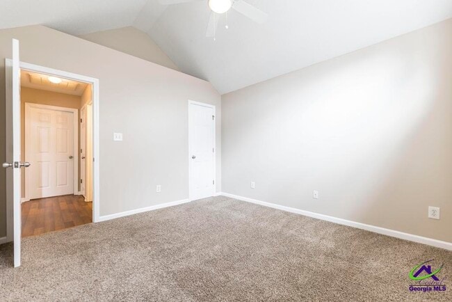 Building Photo - 462 Falkirk Dr