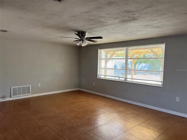 Building Photo - 7835 Arbordale Dr