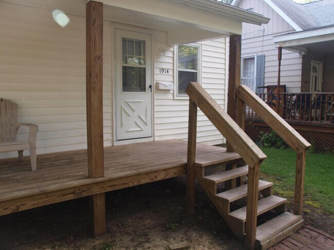 Building Photo - 1914 N 11th St