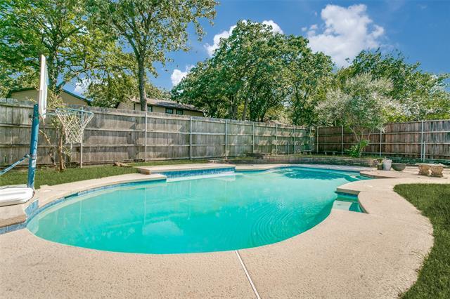 Building Photo - 3012 Pin Oak Ln