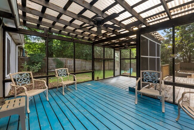 Building Photo - Killearn POOL Home