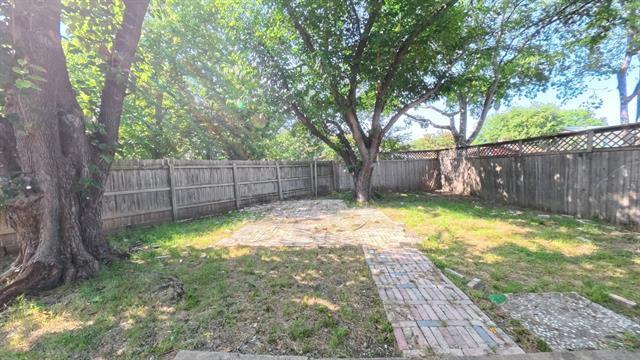 Building Photo - 14 Merrie Cir