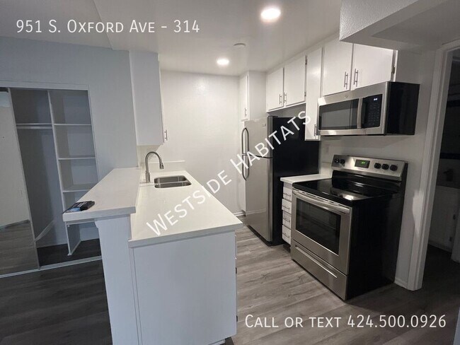 Building Photo - 951 Oxford Ave