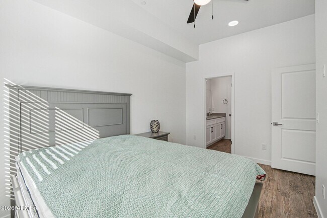 Building Photo - 3021 W Williams Dr