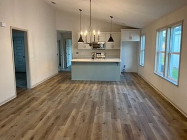 Building Photo - 3513 Mill Point Cove