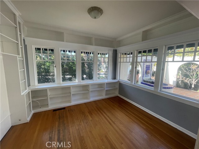 Building Photo - 1111 Harvard Ave N