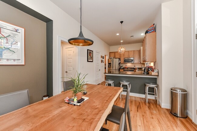 Building Photo - 332 Magnolia Ave