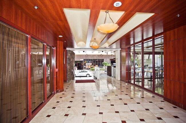 Building Photo - Marine Surf - Studio 1b 1parking! in Waikiki