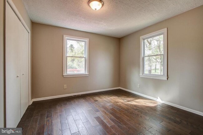 Building Photo - 3101 Romaine Ct