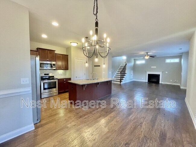 Building Photo - 211 Executive Dr