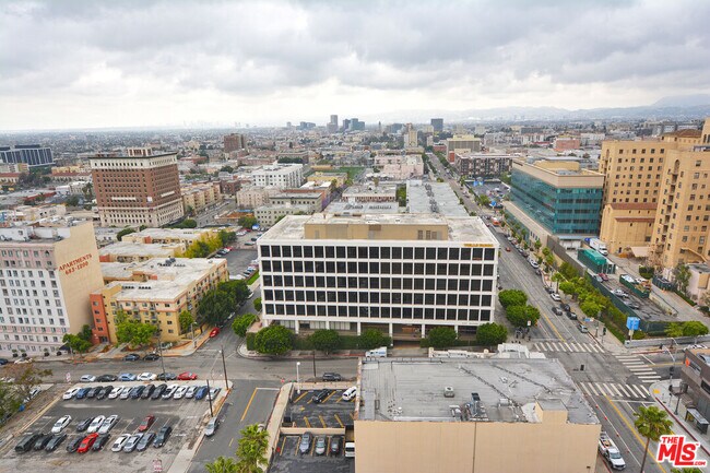 Building Photo - 1100 Wilshire Blvd