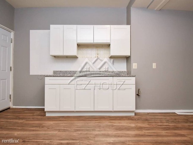 Building Photo - 2 br, 1 bath House - 2718 Orleans Street
