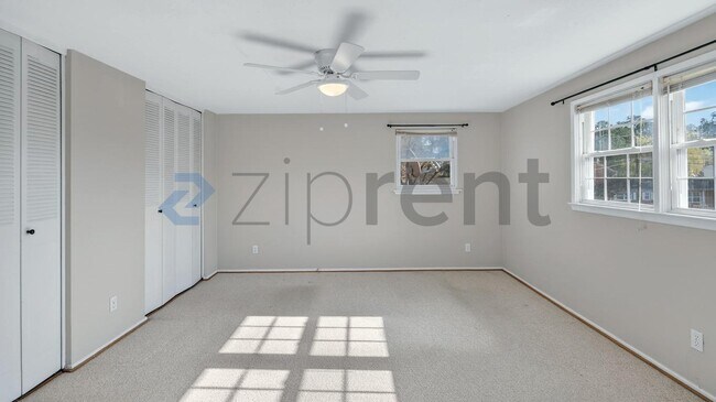 Building Photo - 324 Busher Rd