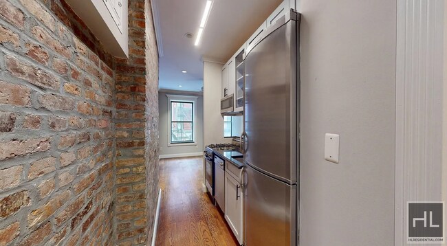 Building Photo - Elizabeth Street