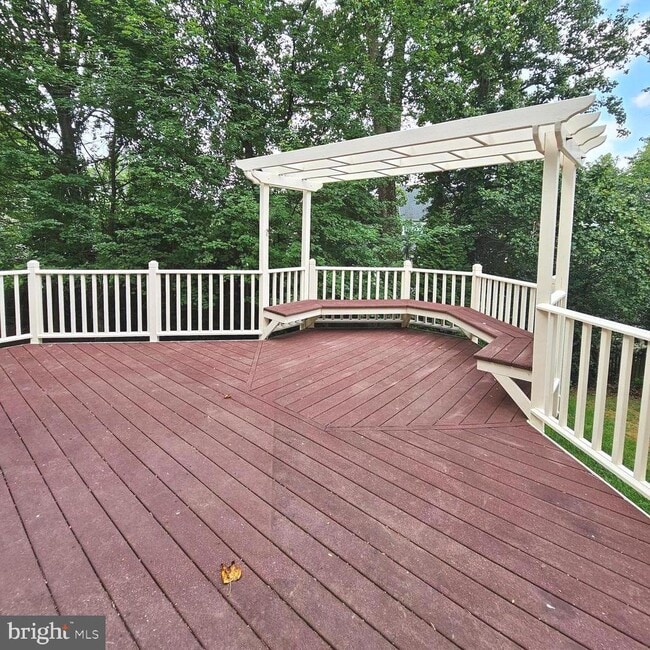 Building Photo - 5267 Tractor Ln