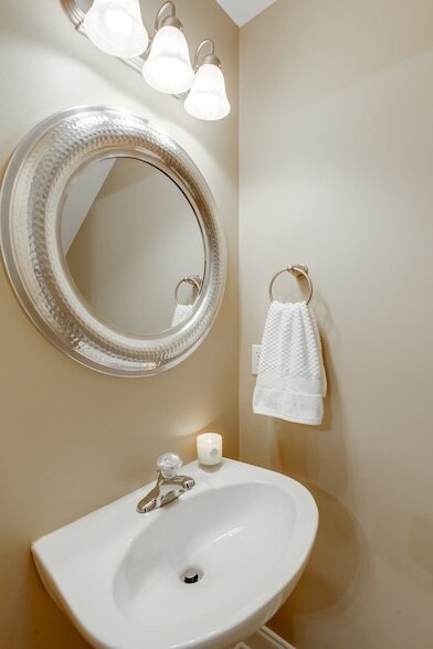 Building Photo - 115 Noel Cove Cir