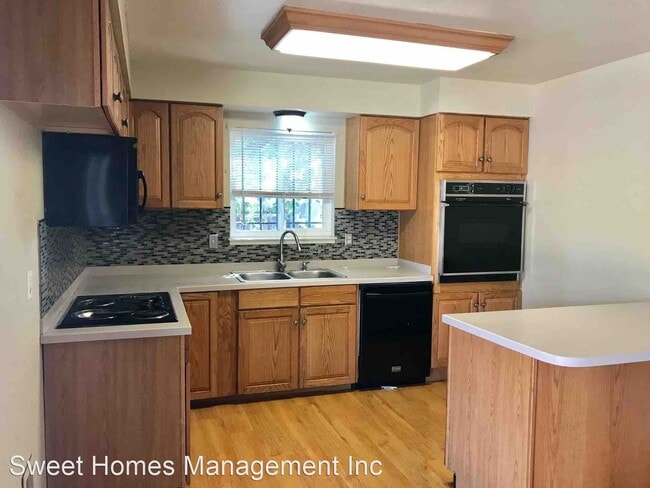 Building Photo - 4 br, 2 bath House - 6821 Chevy Chase Way