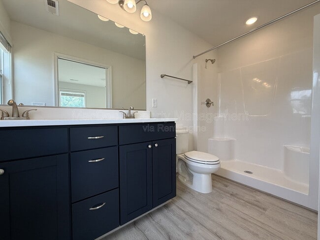 Building Photo - 990 Ebb Tide Dr