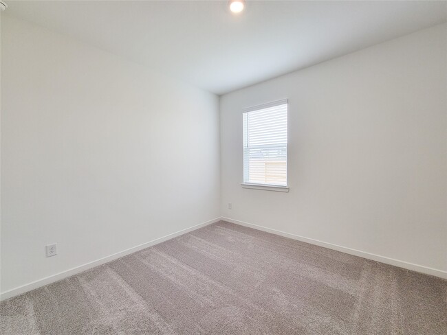 Building Photo - 21627 Royal Jett Dr