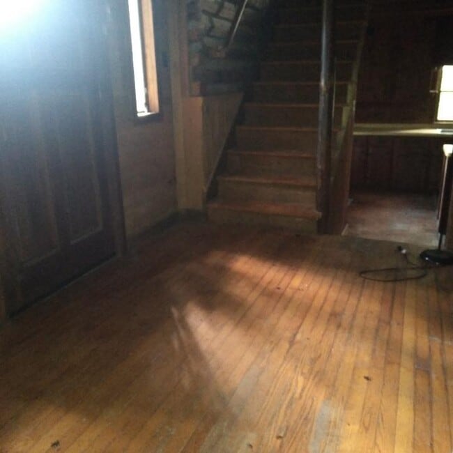 Building Photo - 394 Rock Hill Dr