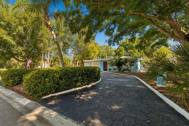 Building Photo - 5857 4th Ave N