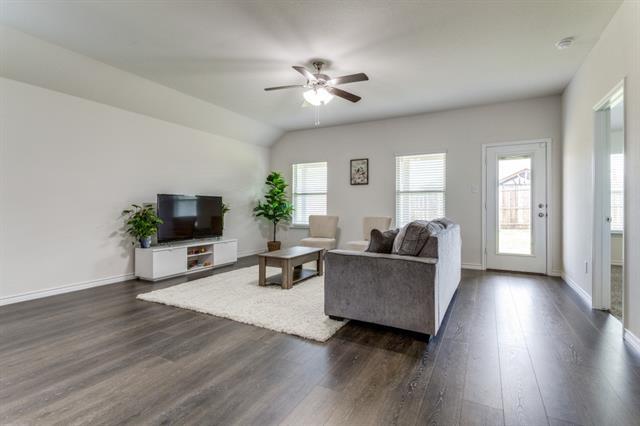 Building Photo - 603 Calm Springs Dr
