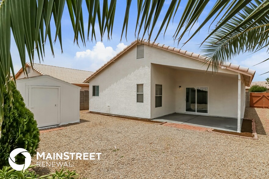 Building Photo - 7721 W Rancho Dr