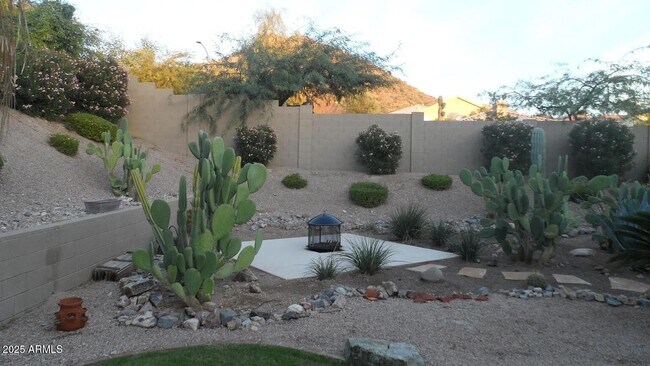 Building Photo - 6406 W El Cortez Pl