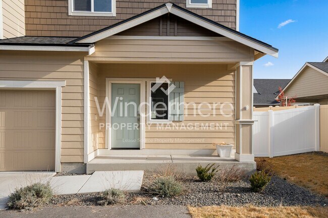 Building Photo - * COMING SOON 09/09/2025* LIberty Lake 4 b...