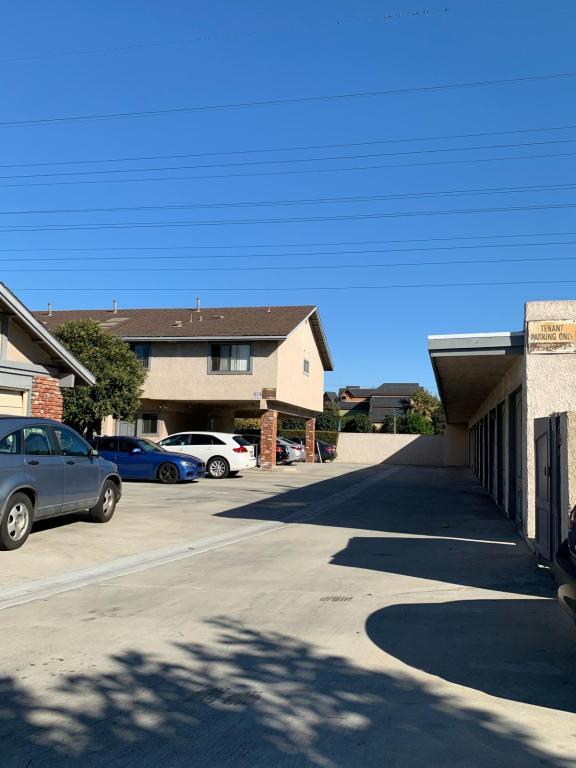 Building Photo - 13942 Iowa St