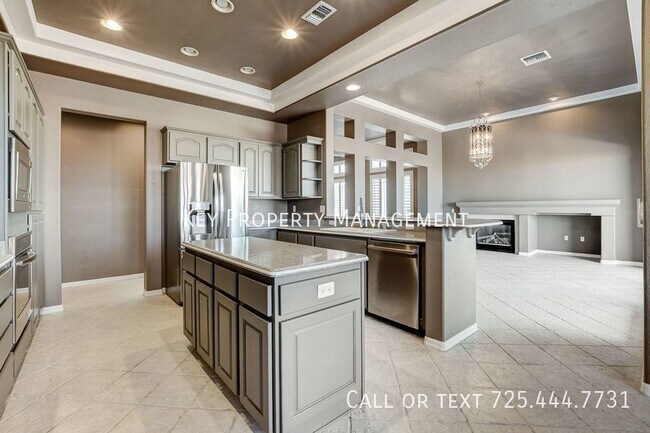 Building Photo - 2240 Sun Cliffs St