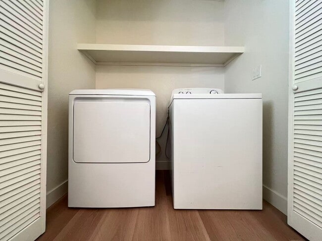 Building Photo - 8704 Autumn Valley Ave