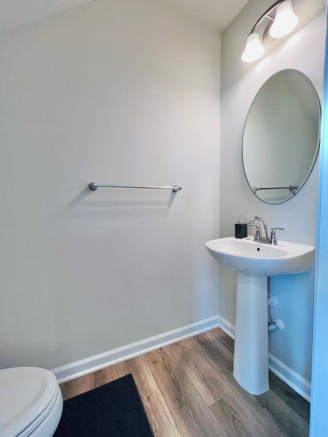 Building Photo - MINUTES TO VRE AND ALL THE CONVENIENCES OF...