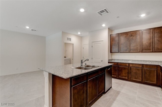 Building Photo - 2620 Ercolano St