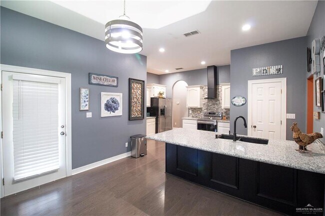 Building Photo - 506 Orchard Ct