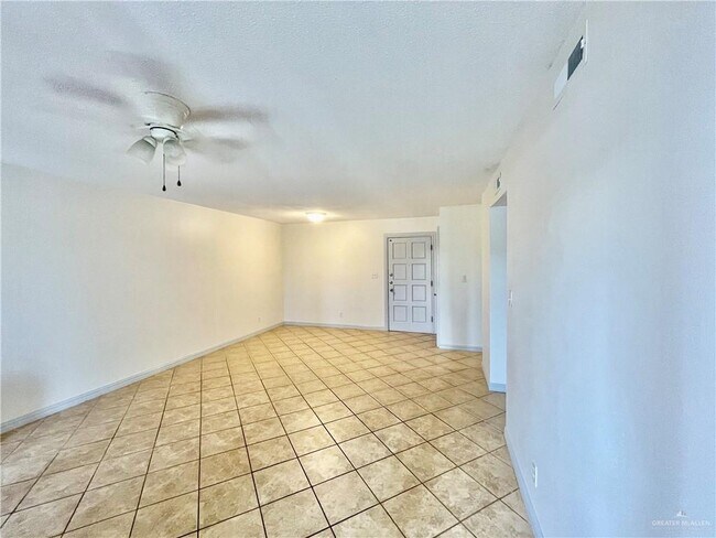 Building Photo - 8 Santa Isabel Blvd