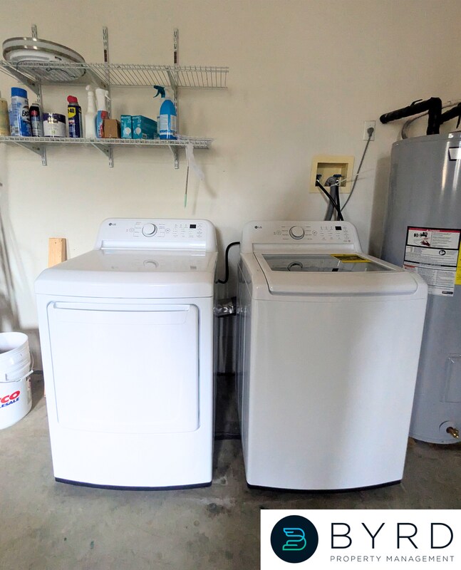 Building Photo - 14955 Featherchase Dr