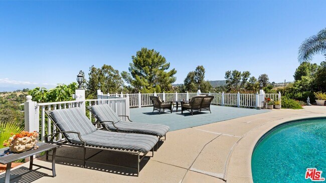 Building Photo - 4624 Conchita Way