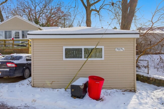 Building Photo - Charming 1-Bed, 1-Bath ADU in Lake Orion!