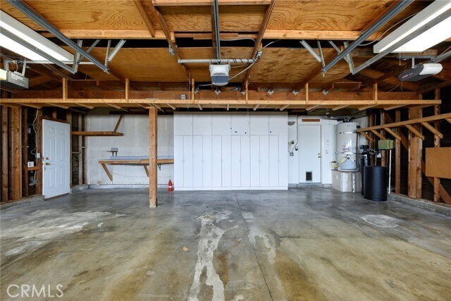 Building Photo - 5921 Country View Dr