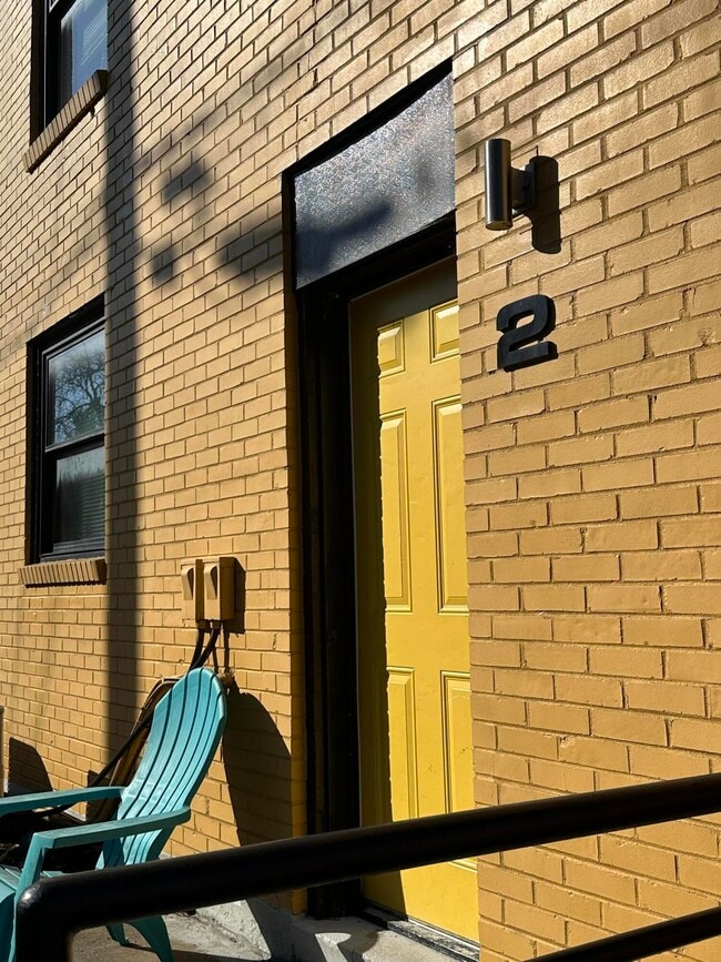 Building Photo - 703 Wilkinson Blvd