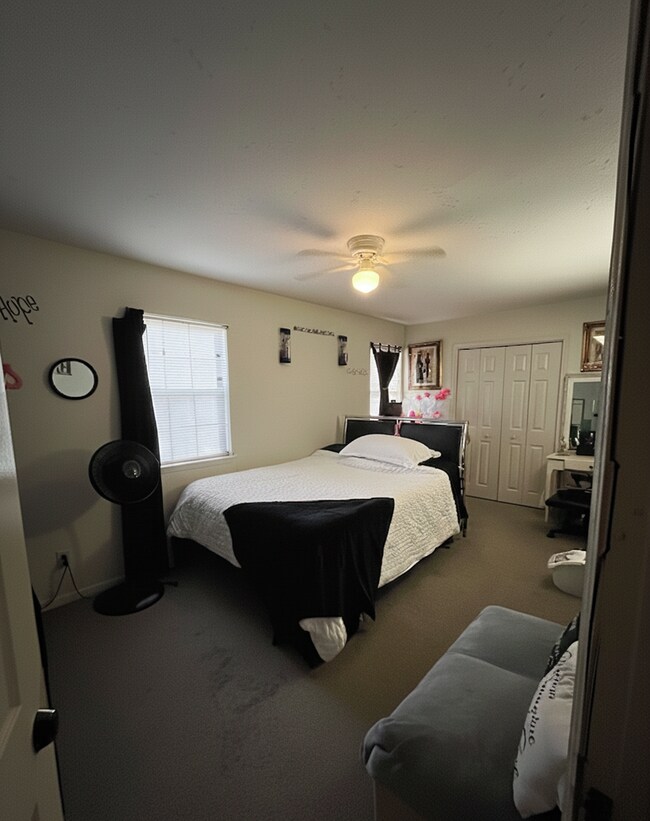 Building Photo - Coming Soon: Fully Remodeled 3 Bed, 2 Bath Home in Centerville!