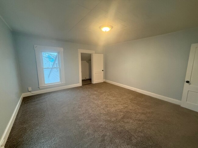 Building Photo - 597 Beech St