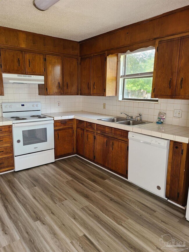 Building Photo - 7924 Deborah Dr