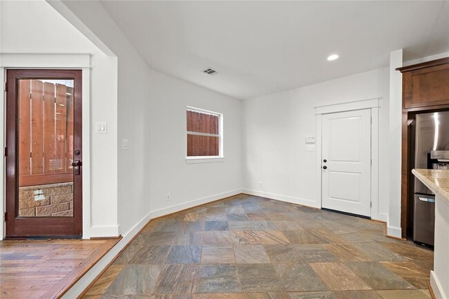 Building Photo - 4408 Dickson St