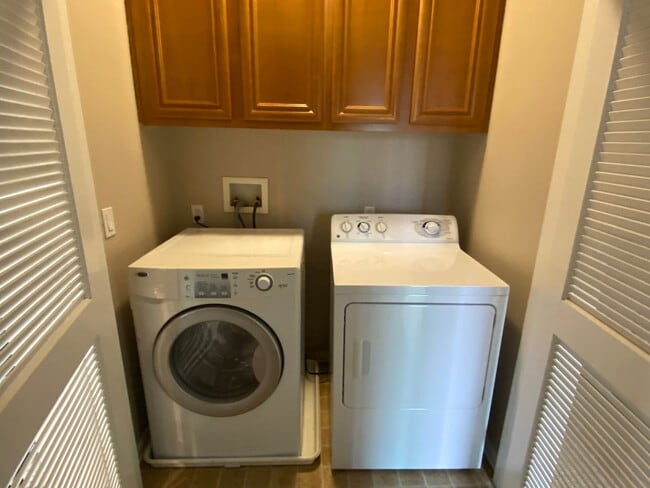 Building Photo - Well Kept 2 Bedroom townhome in San Marcos