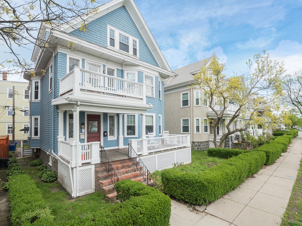 Building Photo - 777 Columbia Rd